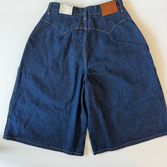 We The Free Curvy Antonia Crop Culotte Jeans/Shorts, Deep Blue, Wmns Sz 26, NWT - Picture 7 of 15